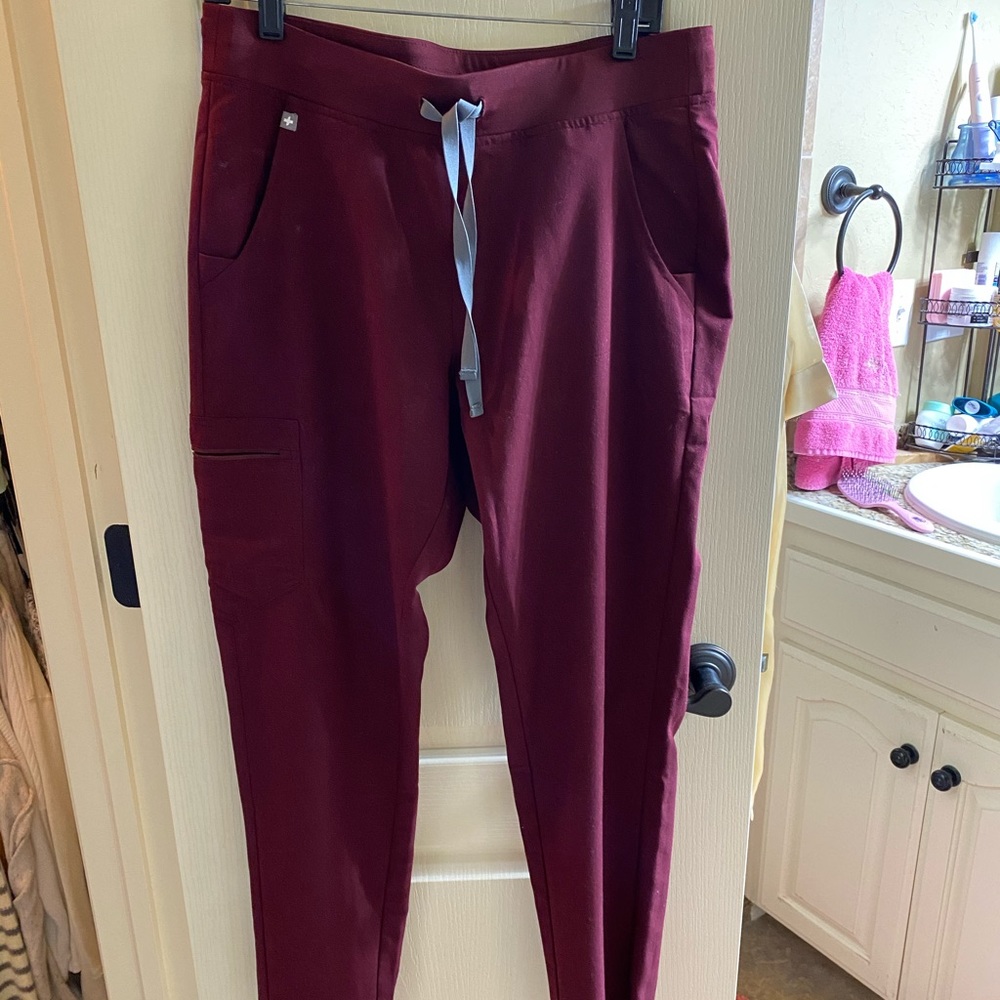 FIGS Burgundy Zamora Jogger Scrub Pants (Small)